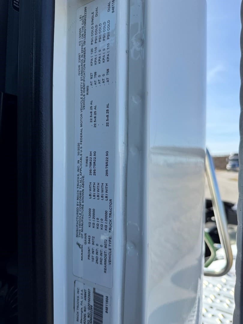 2021 Mack Anthem in Ankeny, IA — photo 19